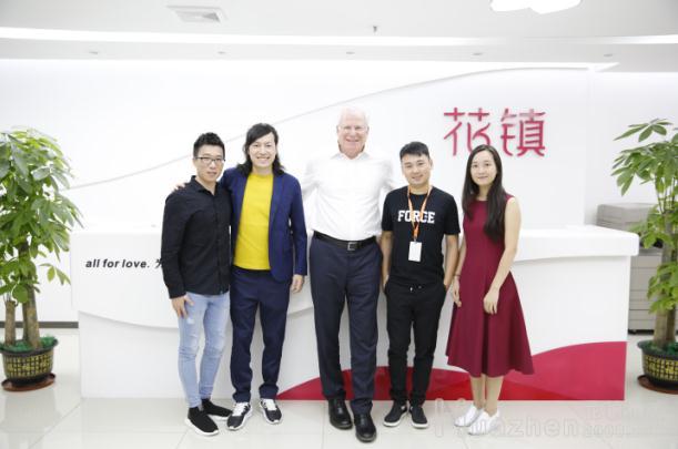 《进化心态学》作者戴维.巴斯中国首行走进情感咨询公司花镇情感