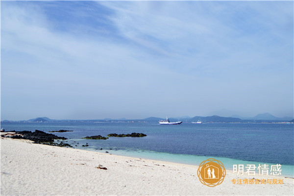 哪里的海边好玩又便宜,穷游看海去哪里比较好