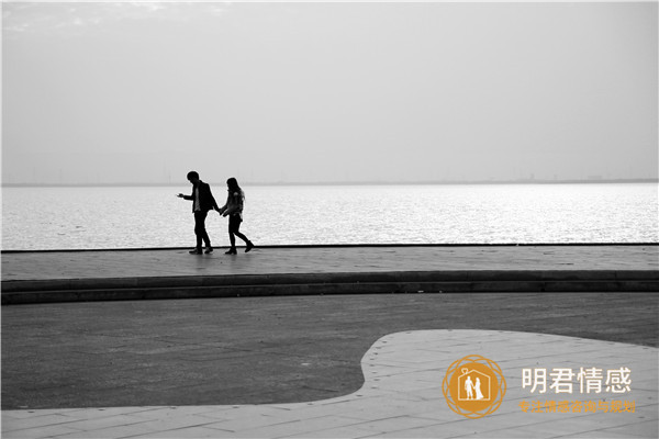老婆有外遇该如何挽回,给她回心转意的机会