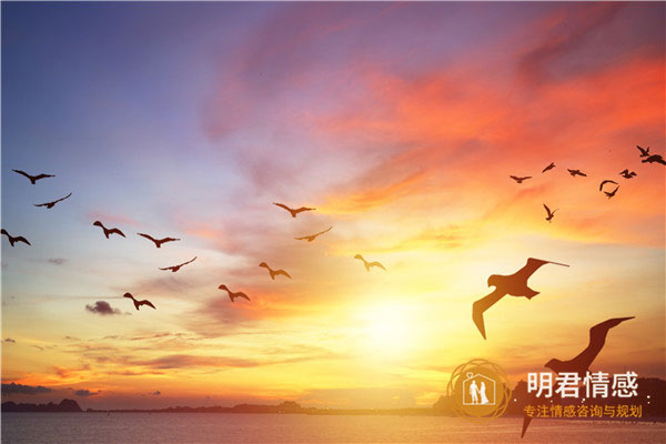 已婚女人梦见自己大肚子意味着什么