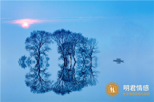 已婚女人梦见情人不理自己有什么预兆